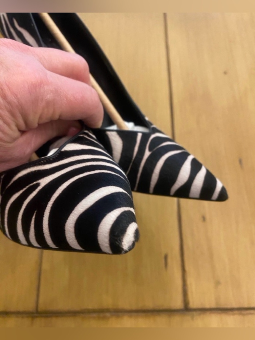 Michael Kors Women’s Zebra Print Pointed Toe Stiletto Leather Pumps NEW size 8. - Picture 12 of 12